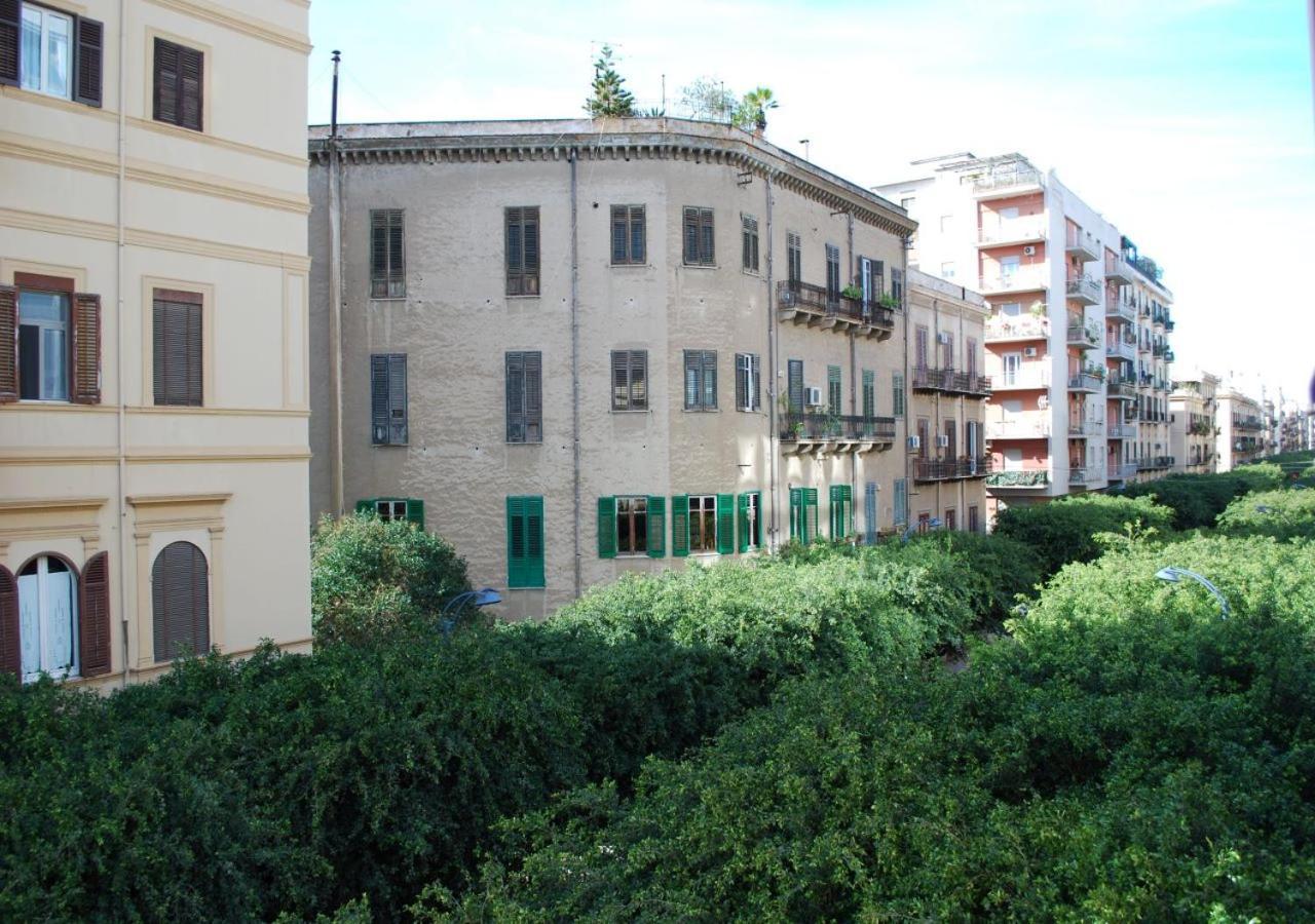 A Casa Di Amici Pansiyon Palermo Dış mekan fotoğraf